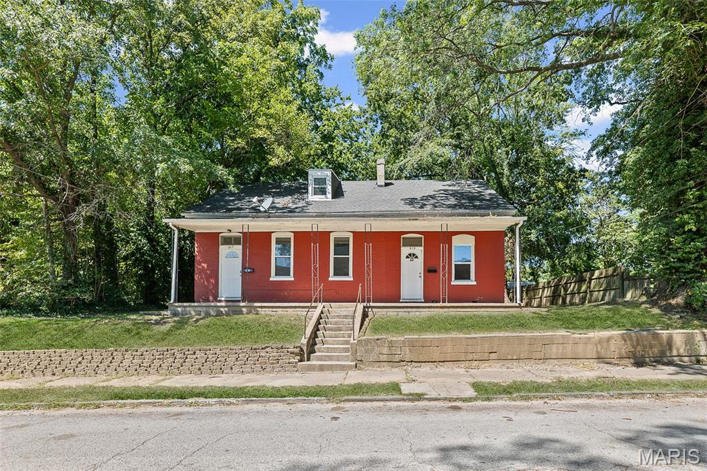 Photo of 619 E McKinley Street Belleville IL 62220