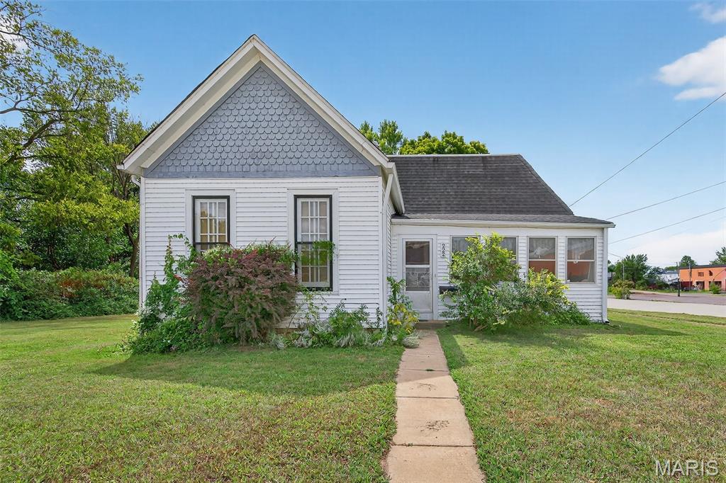 Photo of 222 W Saint Louis Street Pacific MO 63069
