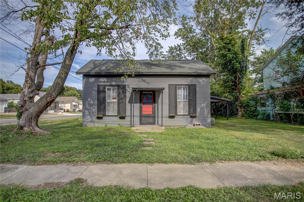 Photo of 205 Ayres Street White Hall IL 62092