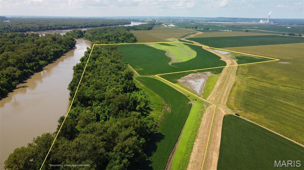 Photo of 115 +/- Acres West Alton West Alton MO 63386