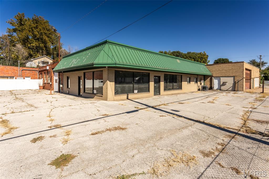 Photo of 2726 E Broadway Alton IL 62002