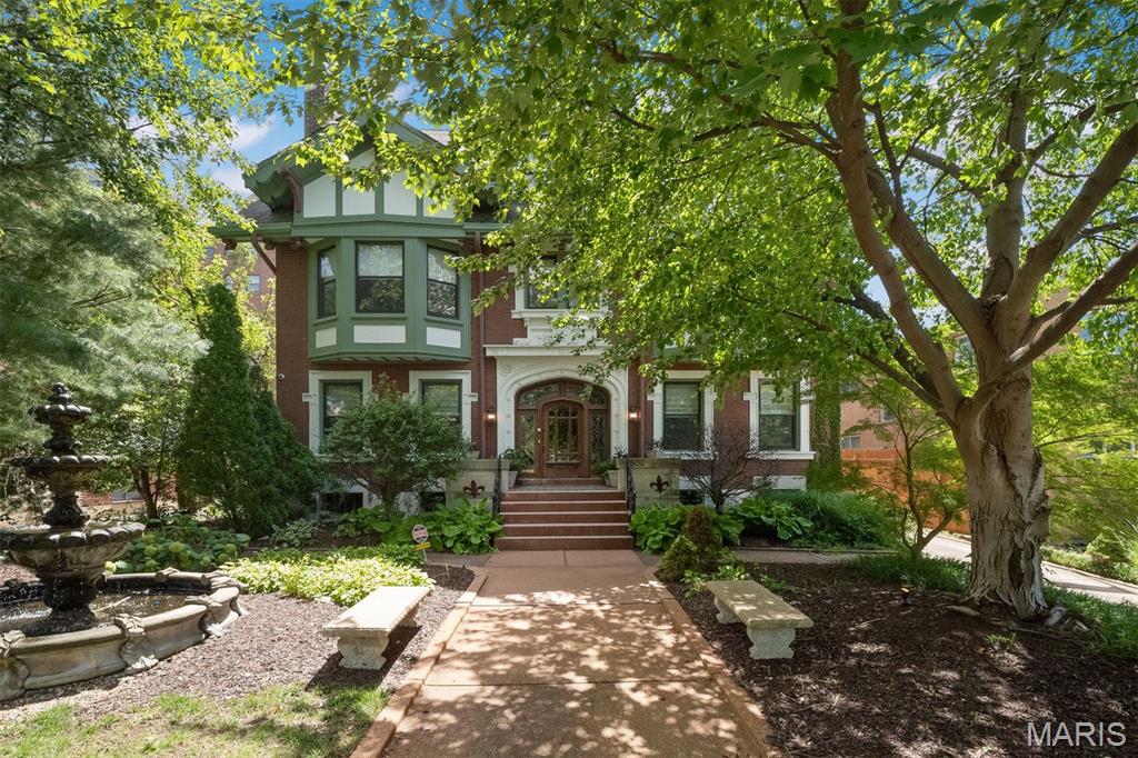 Photo of 3500 Russell Boulevard St Louis MO 63104