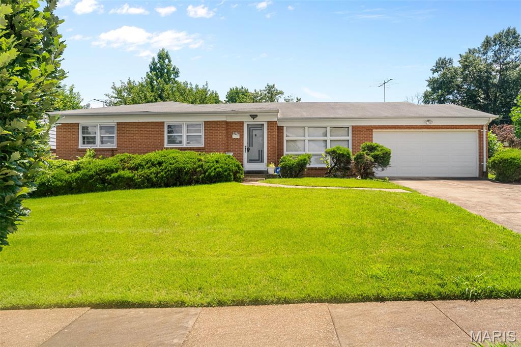 Photo of 7958 Glenside Place University City MO 63130
