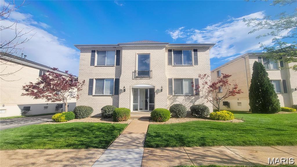 Photo of 12586 CHARDIN PLACE #4 Unincorporated MO 63128