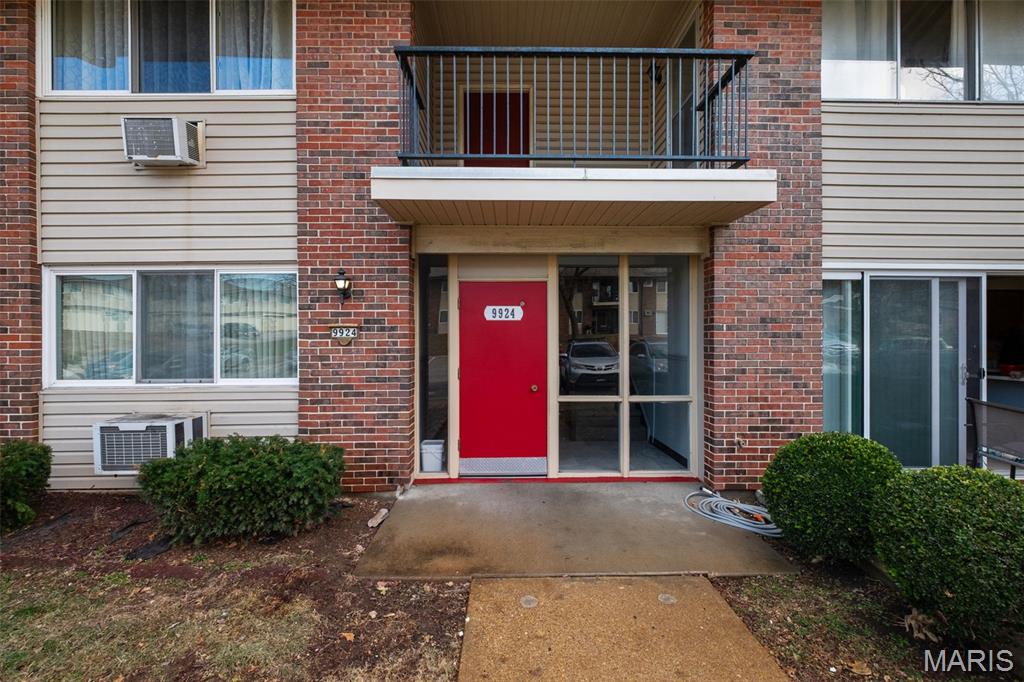 Photo of 9924 Bunker Hill Drive #G St Louis MO 63123
