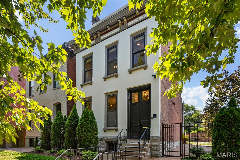 Photo of 1916 Rutger Street St Louis MO 63104