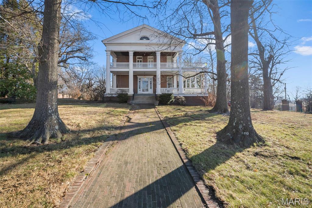 Photo of 718 State Street Chester IL 62233