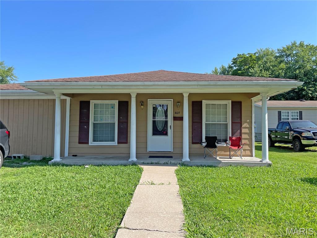 Photo of 409 E Mound Street Sparta IL 62286