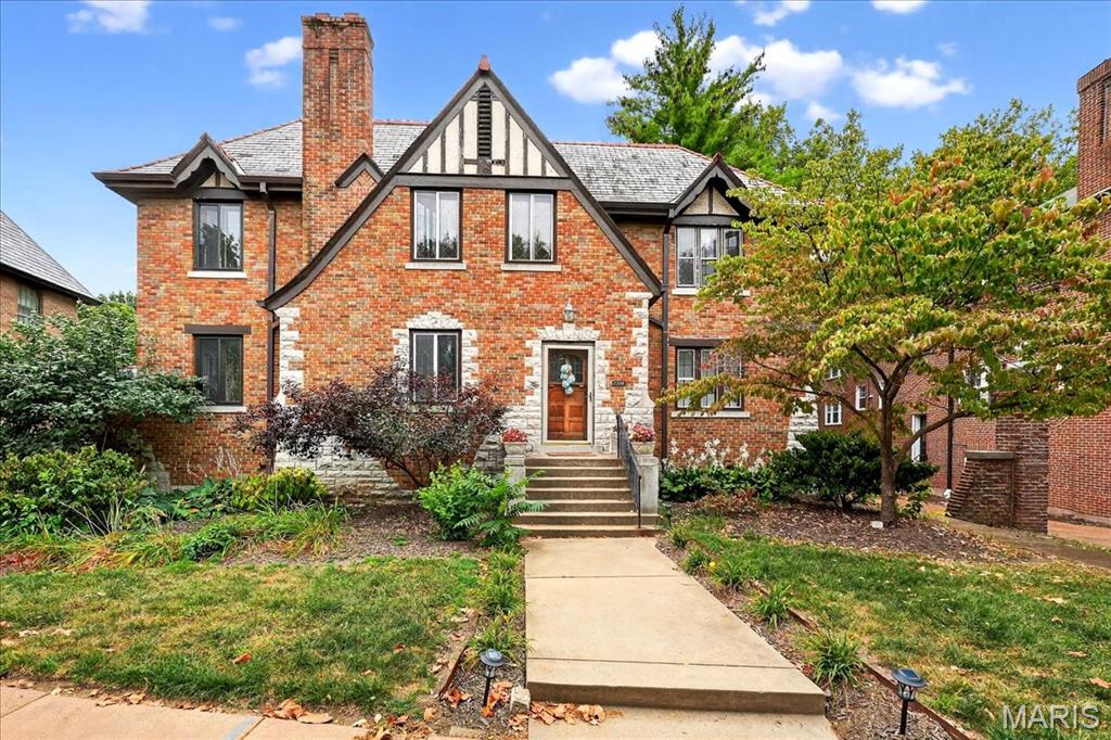 Photo of 7224 Pershing Avenue University City MO 63130