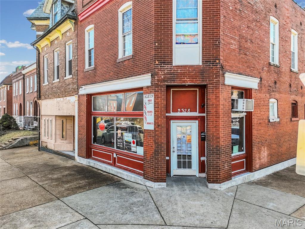 Photo of 3328 Chippewa Street St Louis MO 63118