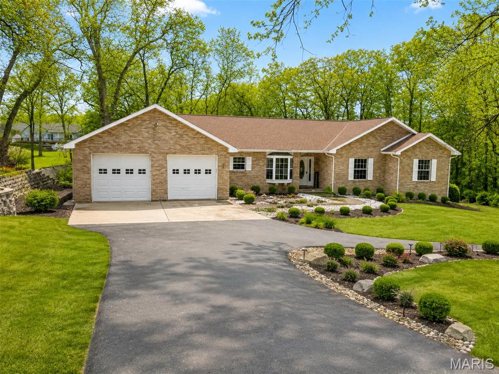 Photo of 7 Denzel Drive Greenville IL 62246