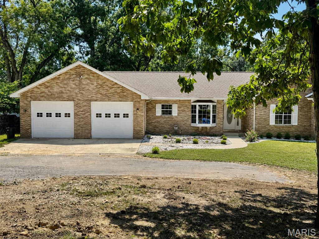 Photo of 7 Denzel Drive Greenville IL 62246