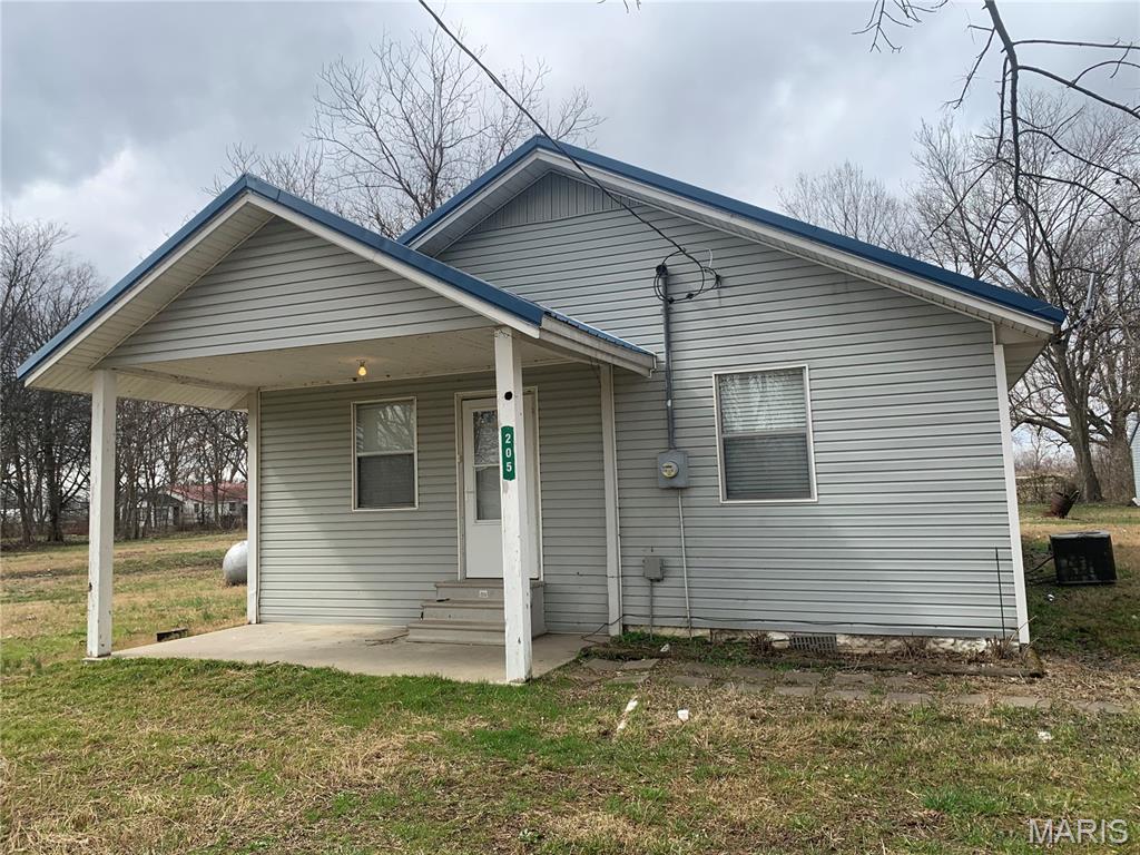 Photo of 205 N Maple Street Bragg City MO 63827
