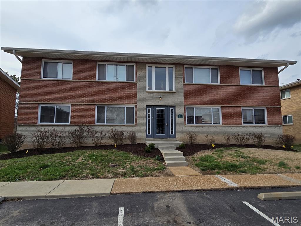 Photo of 2 Bruce Drive Florissant MO 63031