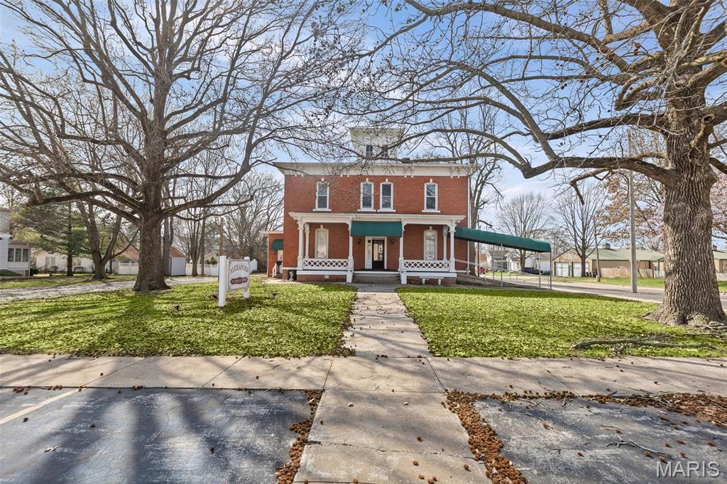 Photo of 108 N Liberty Street Jerseyville IL 62052
