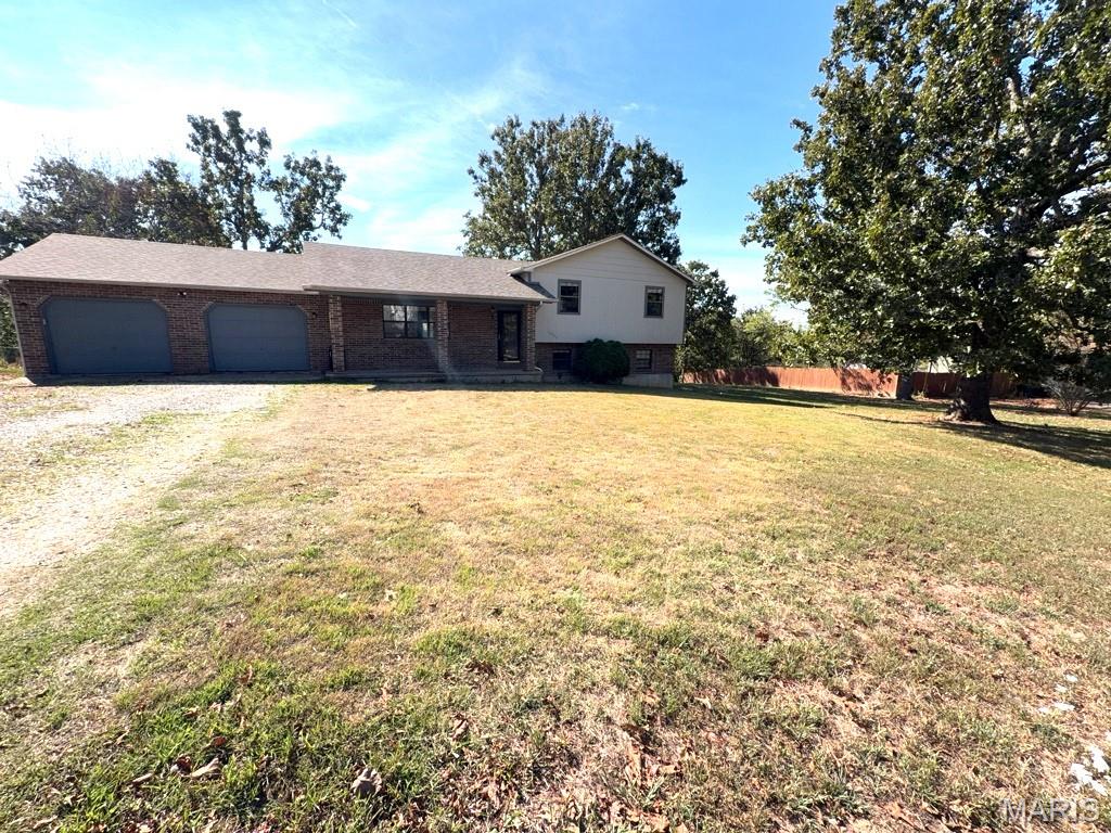 Photo of 14040 Howard Lane Dixon MO 65459
