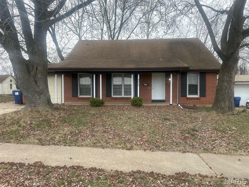 Photo of 2015 Derhake Road Florissant MO 63033
