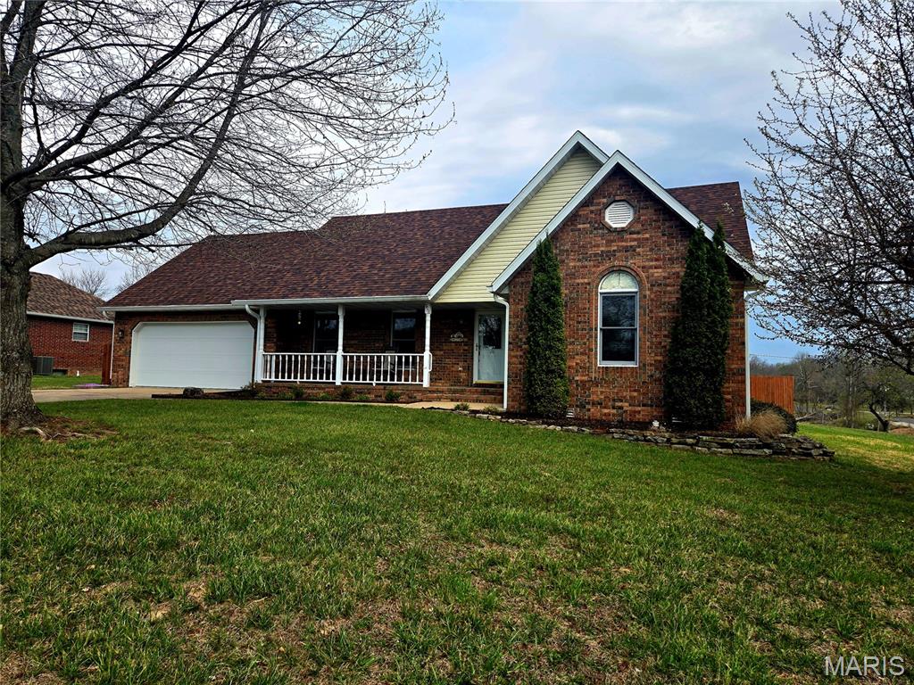 Photo of 909 Daytona Drive Lebanon MO 65536