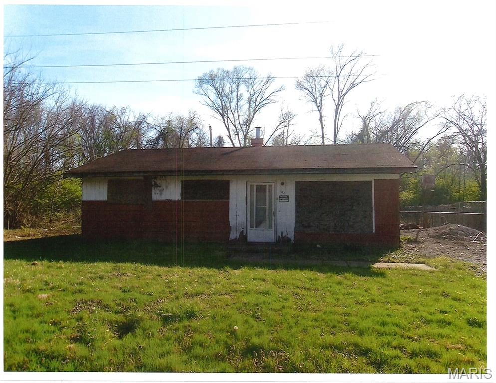 Photo of 165 and 167 Amelia Drive Cahokia IL 62206