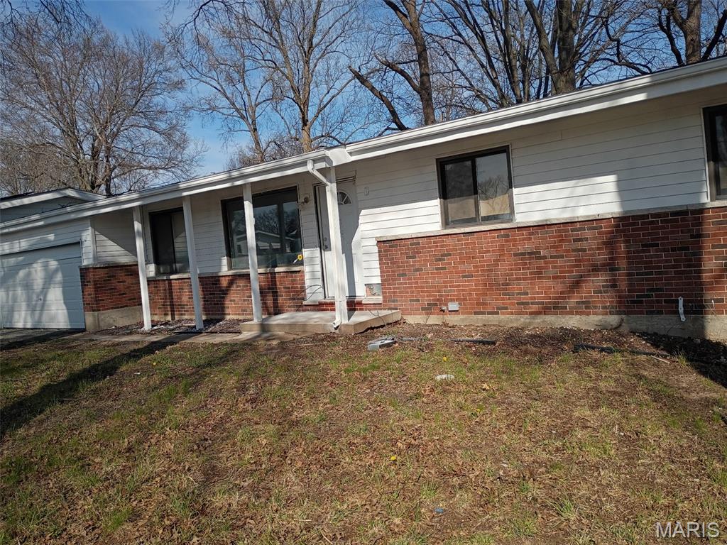 Photo of 10804 Linnell Drive St Louis MO 63136