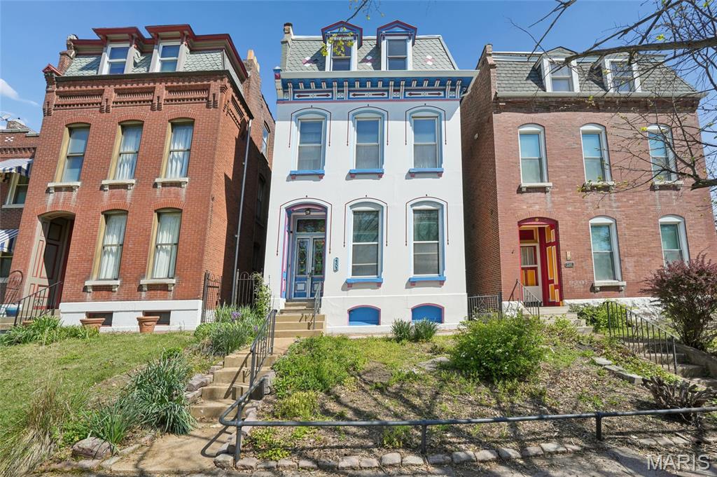 Photo of 2303 Arsenal Street St Louis MO 63118