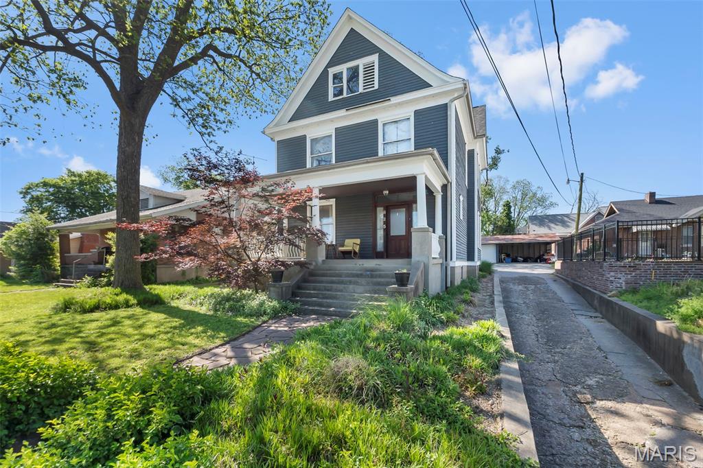 Photo of 825 Merriwether Street Cape Girardeau MO 63703