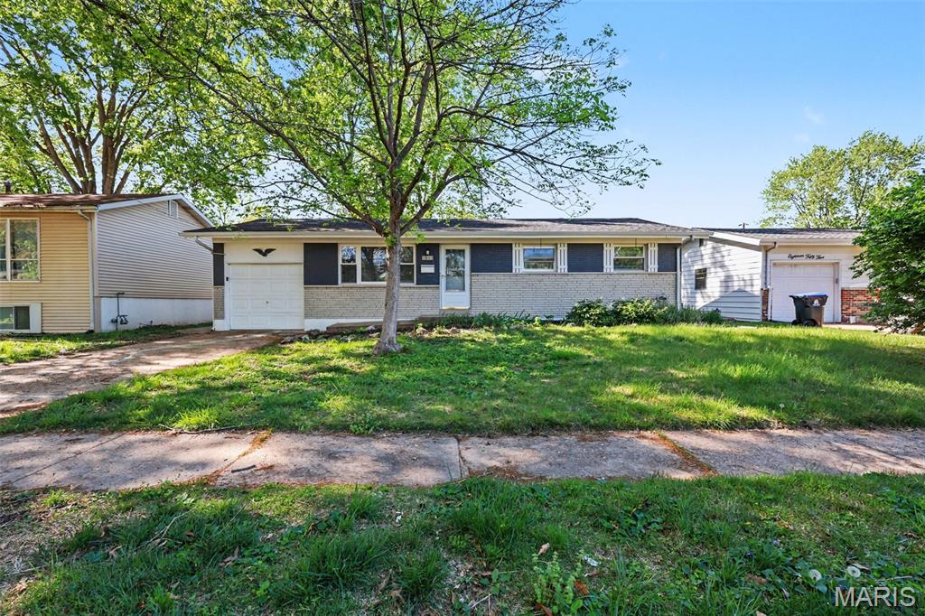 Photo of 1845 Violet Drive Florissant MO 63031