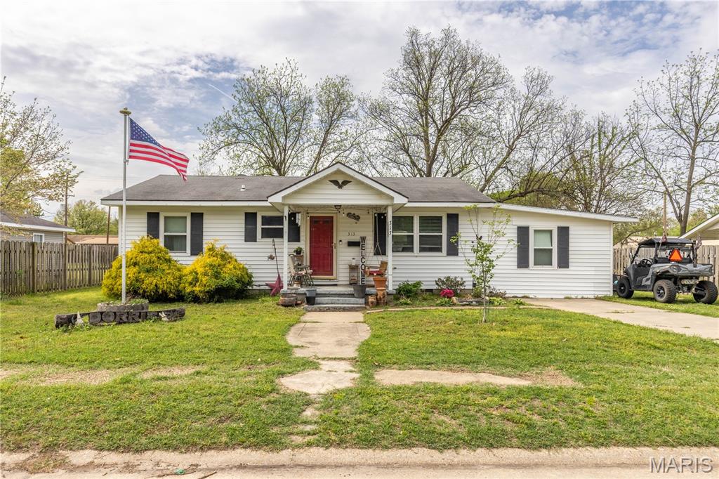 Photo of 313 W Pine Street East Prairie MO 63845