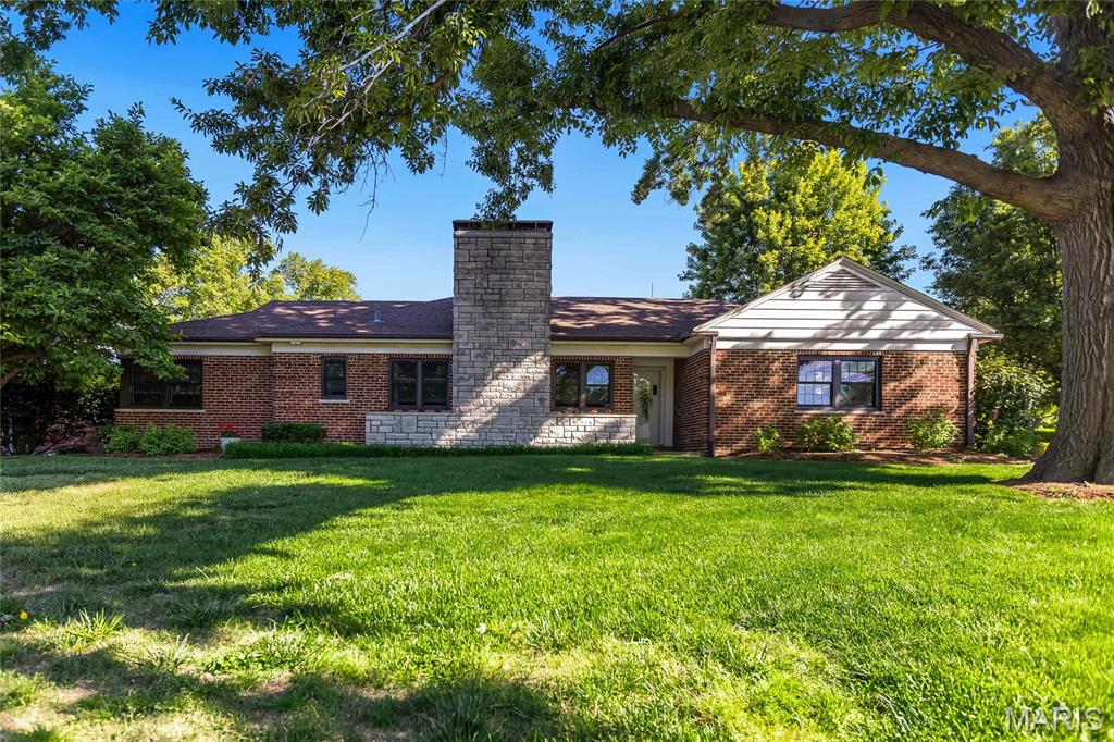 Photo of 8015 New Haven Avenue Affton MO 63123