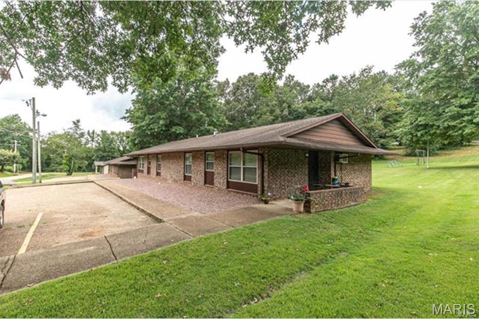 Photo of 1020 E Washington Doniphan MO 63935