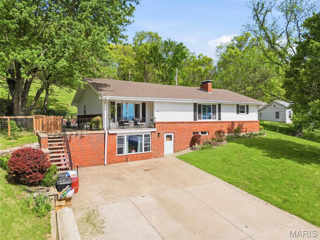 Photo of 409 Luke Street Clarksville MO 63336