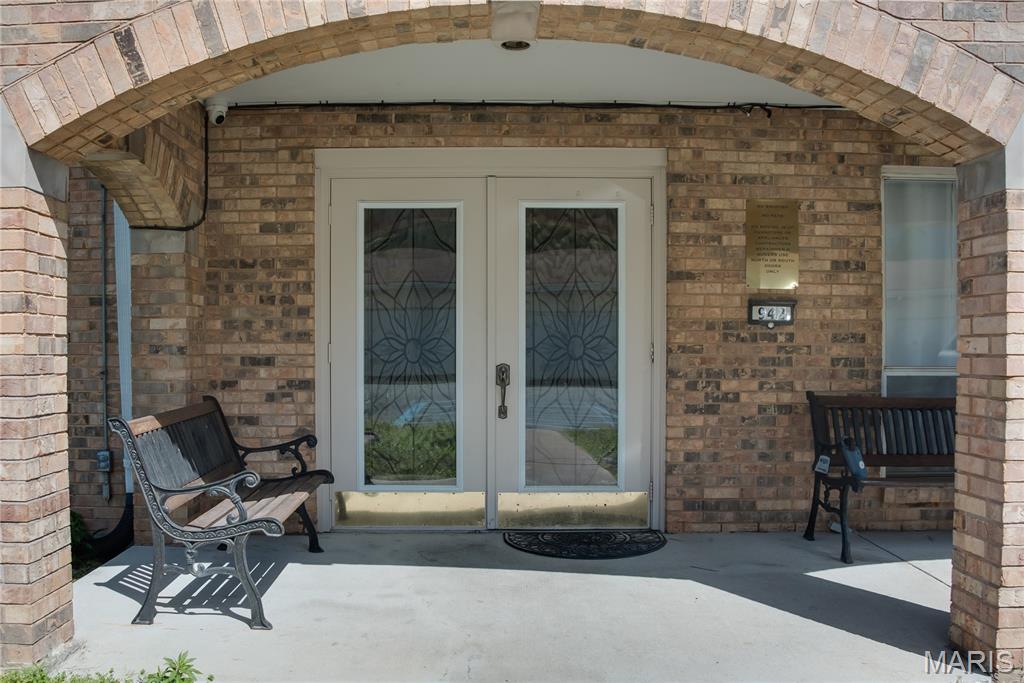Photo of 942 Guelbreth Lane #301 Creve Coeur MO 63141