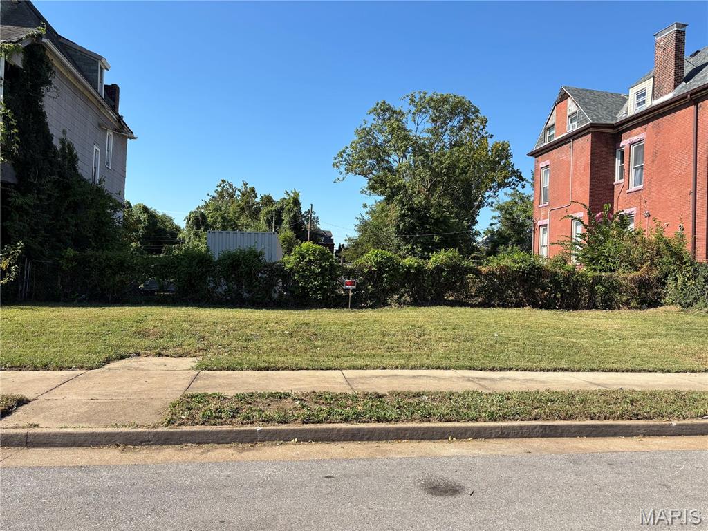 Photo of 4246 W Belle Place St Louis MO 63108