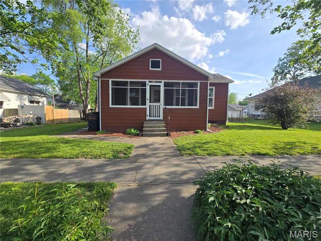 Photo of 310 E South Avenue Greenville IL 62246