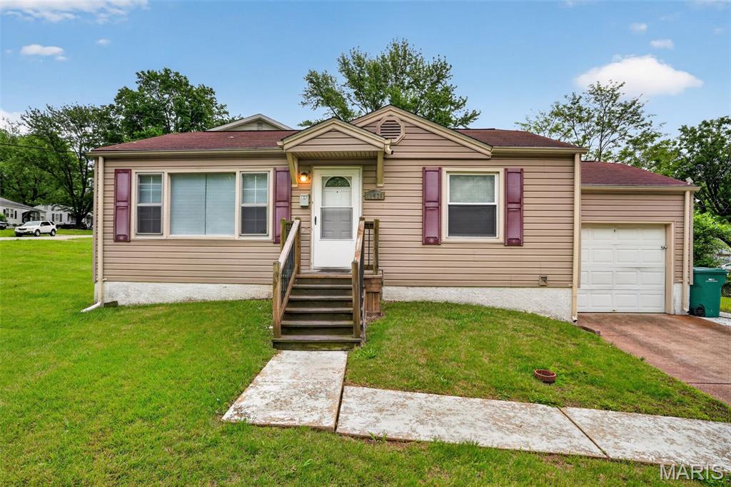 Photo of 10428 Ashbrook Drive St Louis MO 63137
