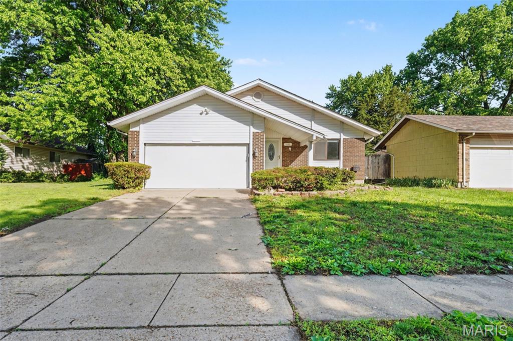 Photo of 3145 Chicory Creek Lane Florissant MO 63031