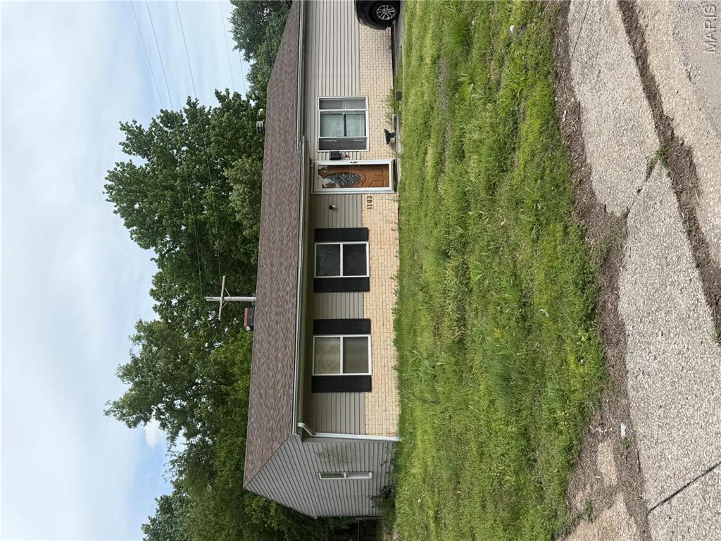 Photo of 1102 Saint Clement Drive Cahokia IL 62206