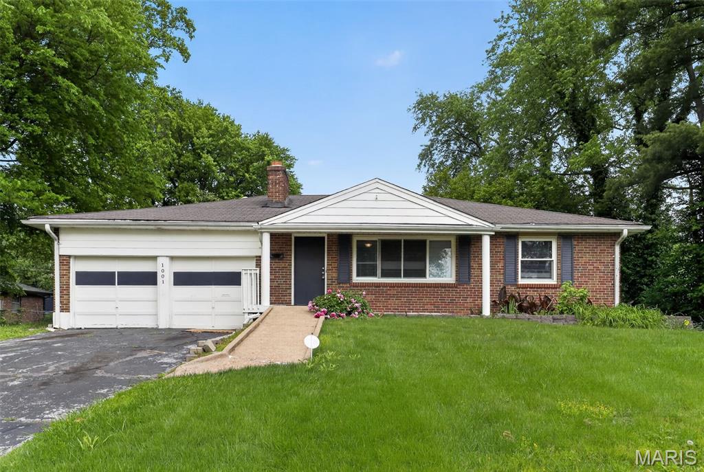 Photo of 1001 Olympia Drive St Louis MO 63135