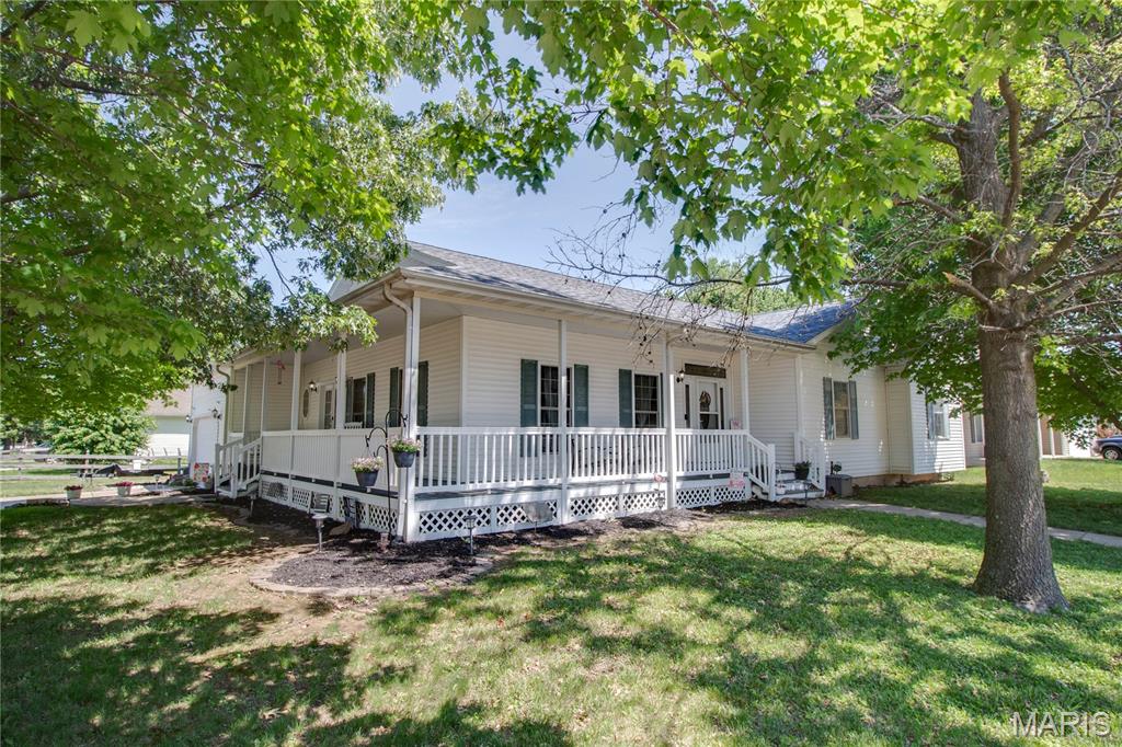 Photo of 419 Geaschel Drive Caseyville IL 62232