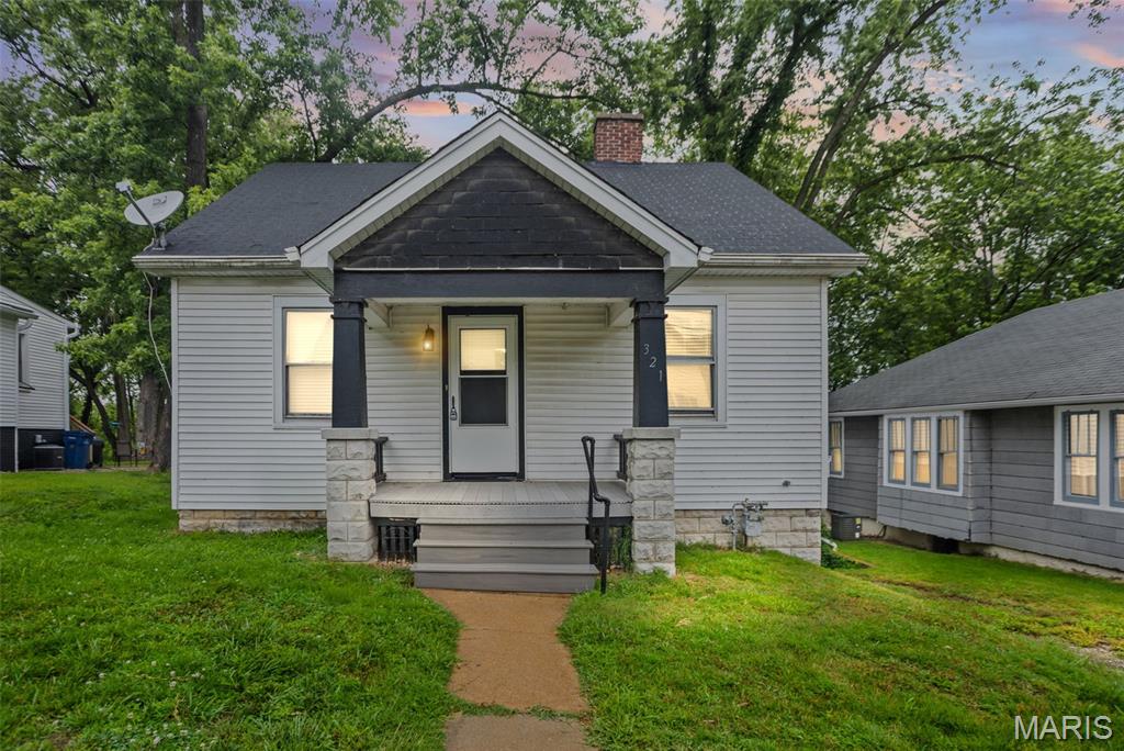 Photo of 321 W Cleveland Avenue Belleville IL 62220