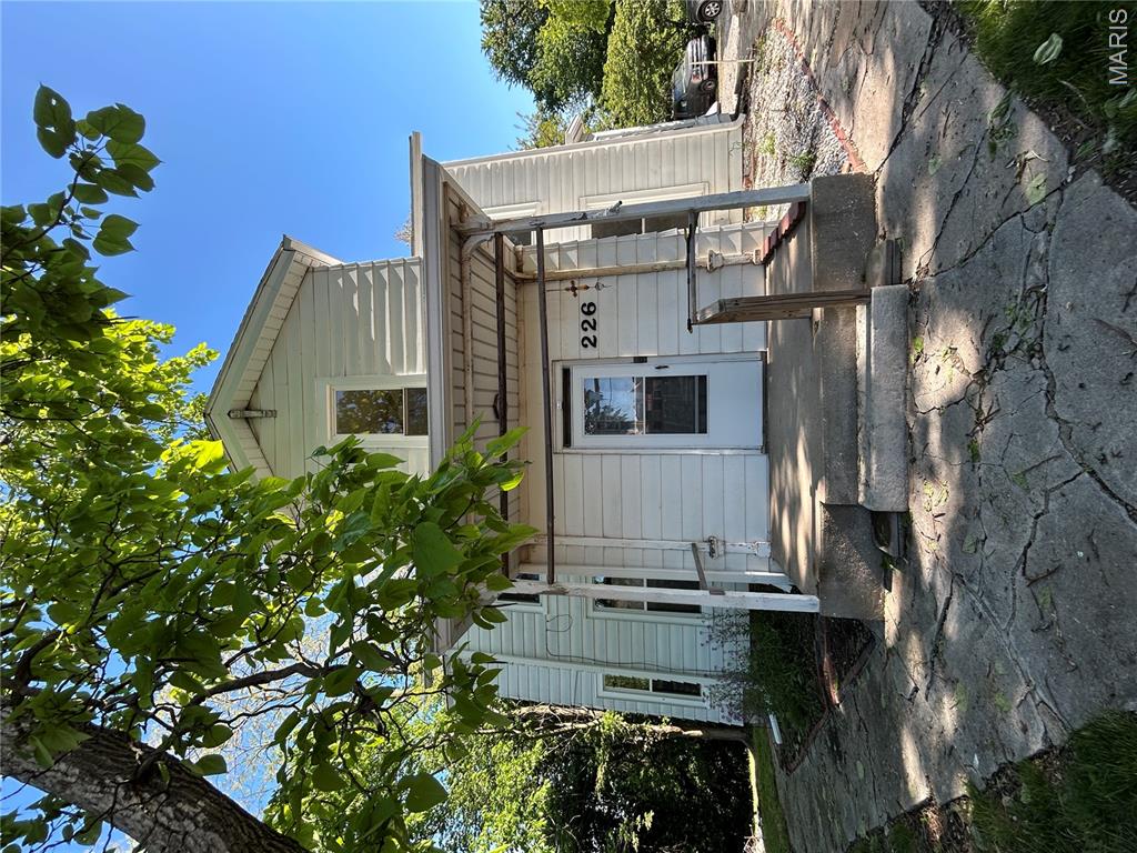 Photo of 226 E 5th Street Alton IL 62002