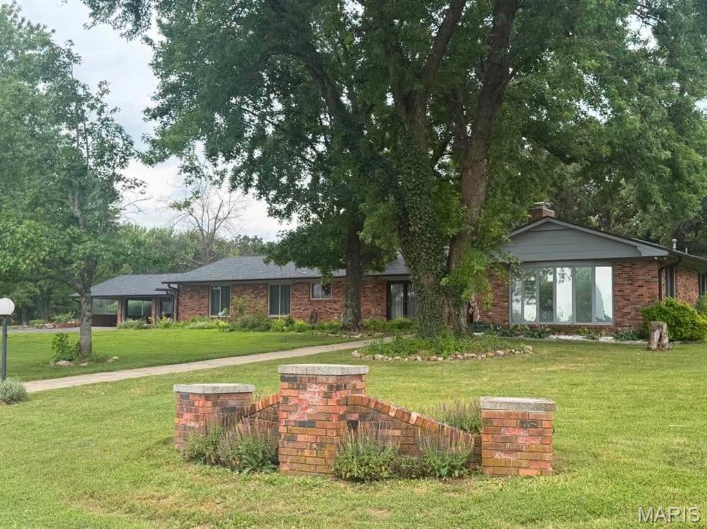 Photo of 26541 Lake Shore Rd Lebanon MO 65536