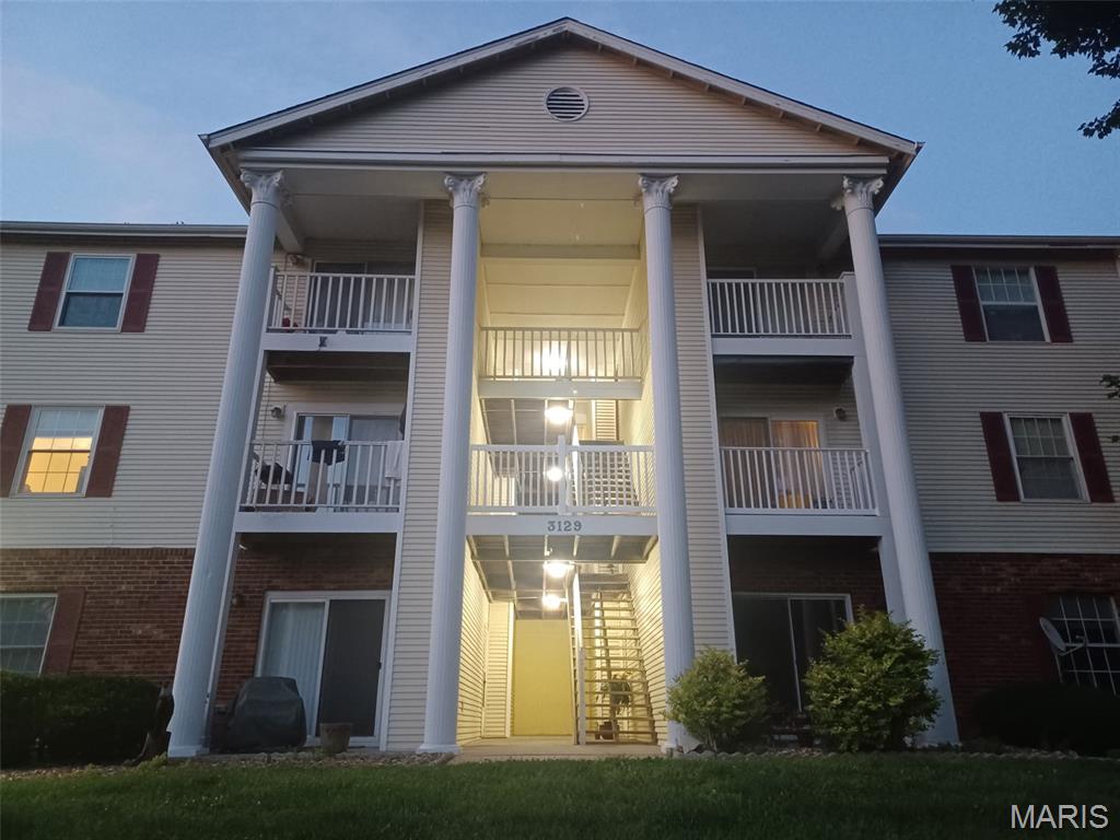 Photo of 3129 Edwards Place #102 St Louis MO 63043