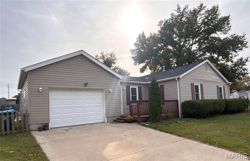 Photo of 603 Sotier Place Wood River IL 62095