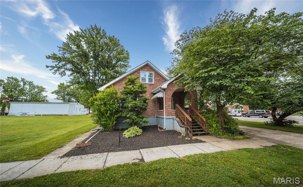 Photo of 218 W Eldon Street St James MO 65559