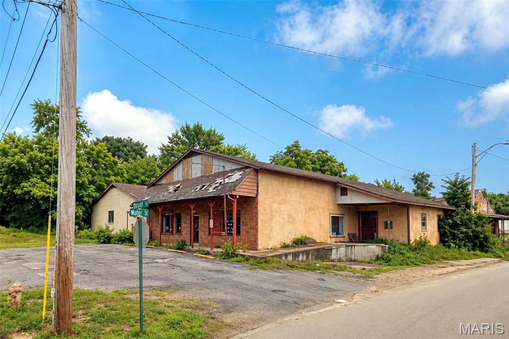 Photo of 103 East Water Street Doniphan MO 63935