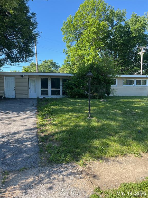 Photo of 8330 Red Fir Dr St Louis MO 63134
