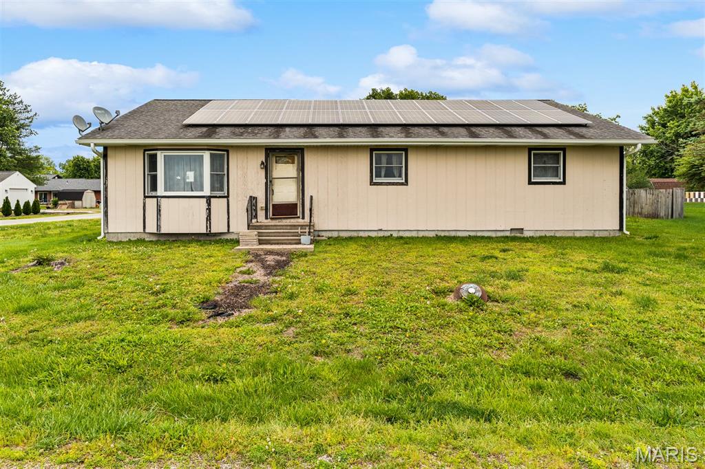 Photo of 2203 S 6th Street Fayetteville IL 62258