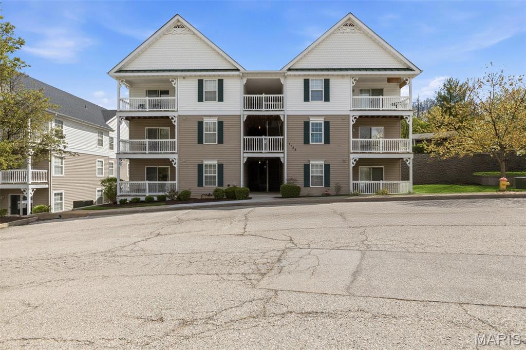 Photo of 1125 Arbor Creek Drive #2B St Louis MO 63122
