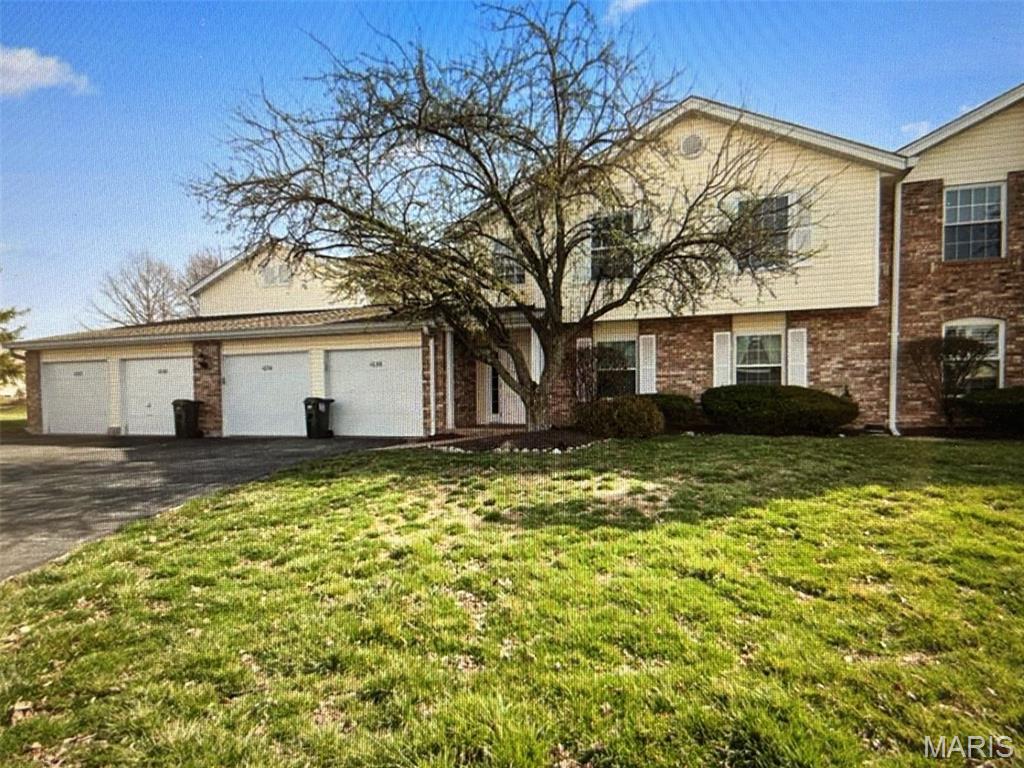 Photo of 1034 Windstream Drive #14 St Peters MO 63376
